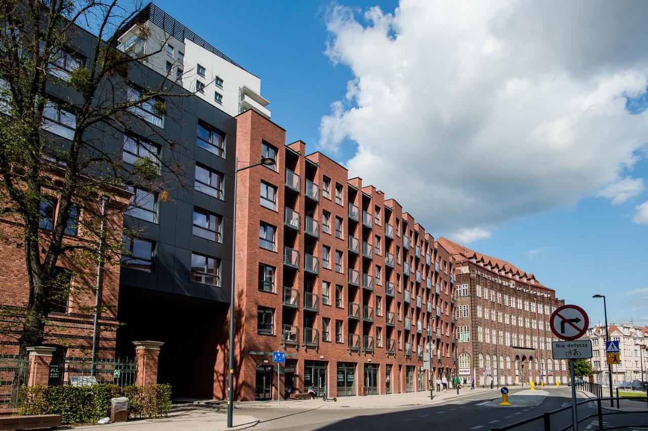 Shipyard Gdansk Apartment - Free Private Parking Dış mekan fotoğraf